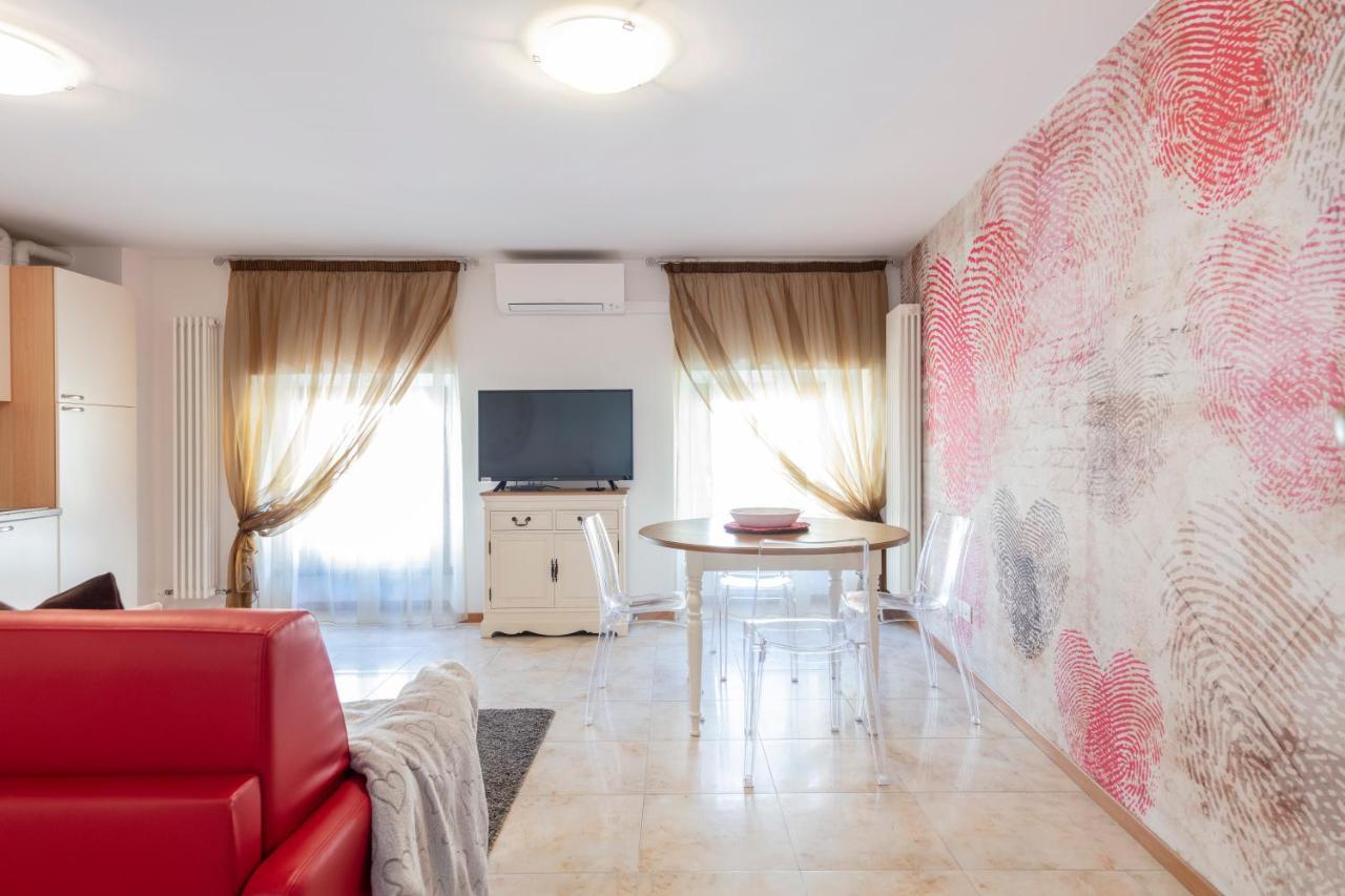 Rivapartmentsdowntown Love Экстерьер фото