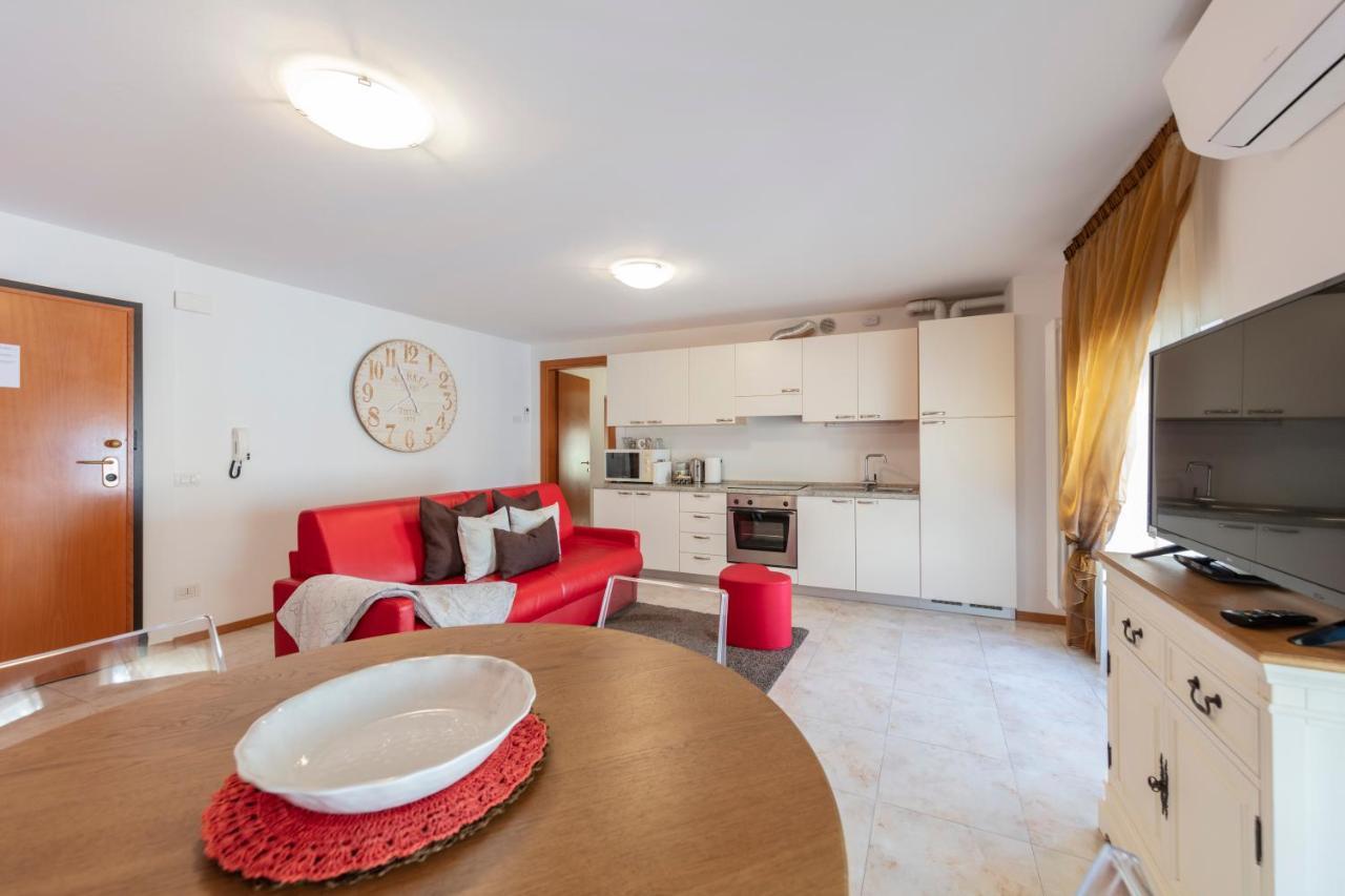 Rivapartmentsdowntown Love Экстерьер фото